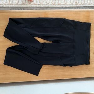Lululemon Fast & Free 25” size 2
